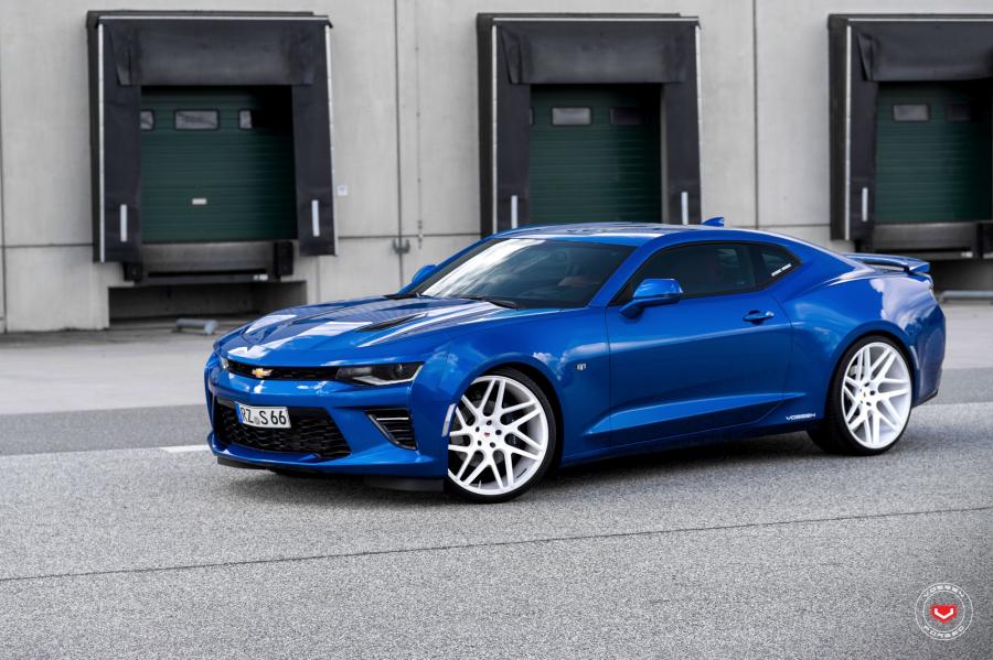  Chevrolet Camaro SS on Vossen Wheels (VPS-315T) 2017 года  (фото 21 из 22)